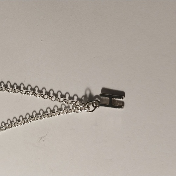 Jewelry - Silver letter H charm necklace